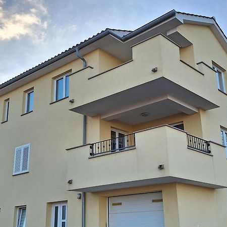 Apartmani Marin1 Връбник Екстериор снимка